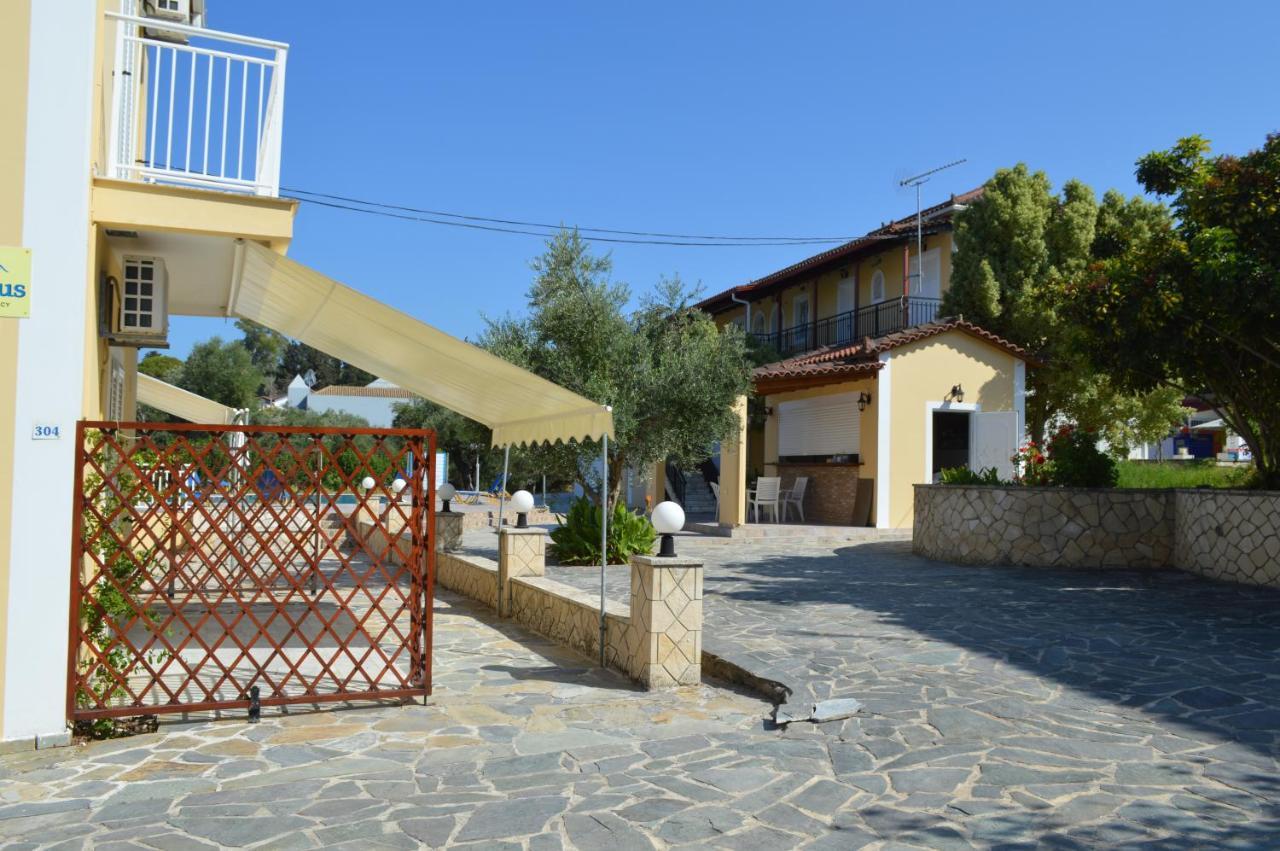 Panagiotis I & II Stds And Apts Tsiliví Eksteriør bilde