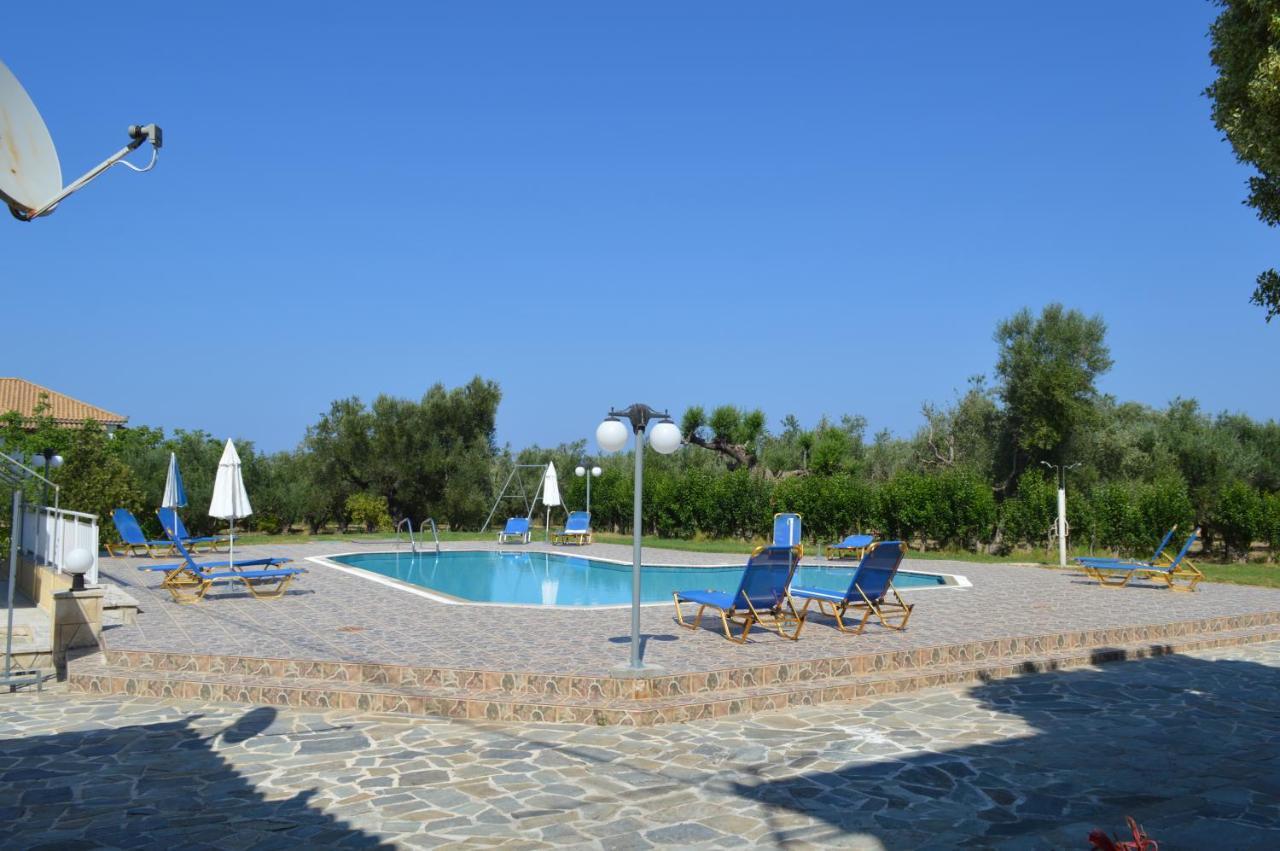Panagiotis I & II Stds And Apts Tsiliví Eksteriør bilde